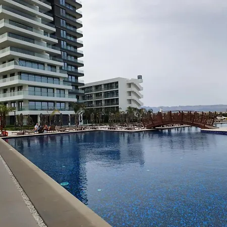 Grand Saphire Apartment-i * Trikomo