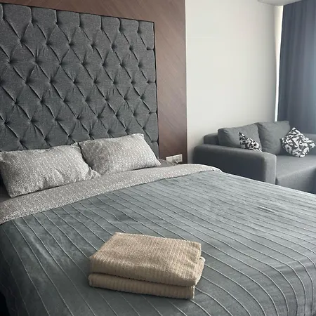 Grand Saphire Apartment-i Apartamento Trikomo